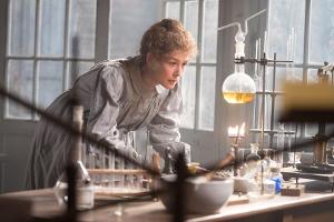 "Marie Curie - Elemente des Lebens": Biopic über ein filmreifes Leben