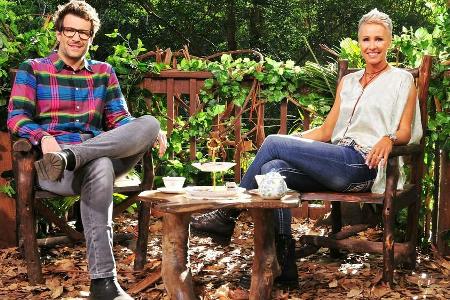 Sonja Zietlow und Daniel Hartwich führen durch das Dschungelcamp.