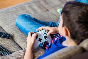 Kinder verbringen in der Corona-Krise mehr Zeit mit Videospielen