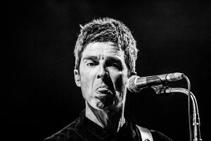 Oasis-Star Noel Gallagher outet sich als Masken-Verweigerer