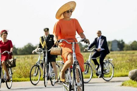 Macht auch auf dem Fahrrad eine gute Figur: Königin Máxima der Niederlande.