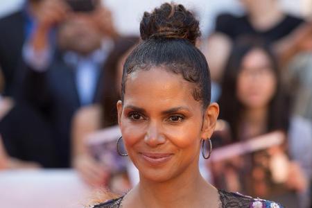 Halle Berry ist wieder vergeben.