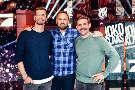 Joko Winterscheidt (l.) und Klaas Heufer-Umlauf (r.) mit Moderator Steven Gätjen