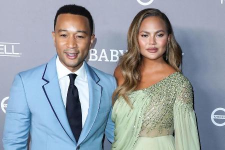 Chrissy Teigen und Ehemann John Legend erwarten ihr drittes gemeinsames Kind