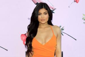 Kylie Jenner ruft mit ihren Kurven zur Wahl auf