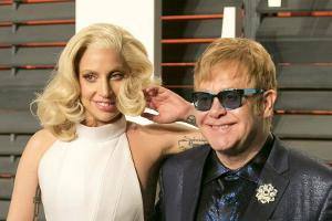 Überraschung: Lady Gaga singt mit Ariana Grande und Elton John