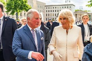 Prinz Charles und Herzogin Camilla: Familienfoto zum 15. Hochzeitstag