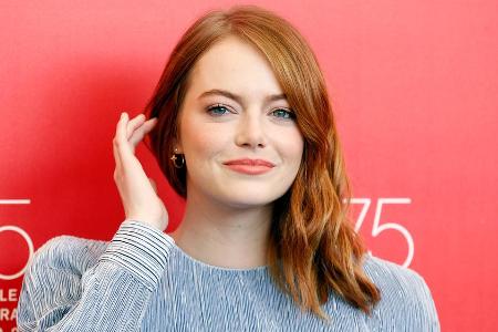 Emma Stone tanzt auf Instagram für den guten Zweck.