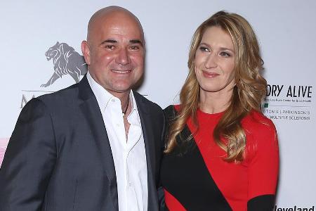 Andre Agassi und Steffi Graf bei einem gemeinsamen Auftritt in ihrer Heimat Las Vegas. Andre Agassi und Steffi Graf bei einem gemeinsamen Auftritt in ihrer Heimat Las Vegas.