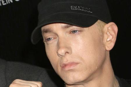 Siegerfaust: Eminem lebt seit nunmehr zwölf Jahren drogenfrei Siegerfaust: Eminem lebt seit nunmehr zwölf Jahren drogenfrei