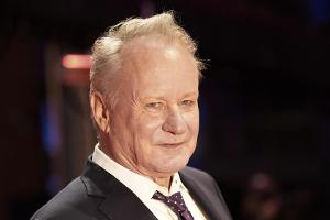 Der Schwede Stellan Skarsgard könnte sich schon bald eine neue Rolle im "Star Wars"-Universum sichern.