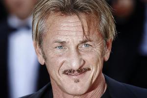 Sean Penn hilft beim Testen möglicher Corona-Fälle