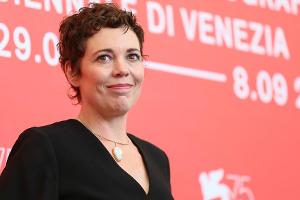 "The Crown"-Star Olivia Colman hatte Angst vor der Reaktion der Queen