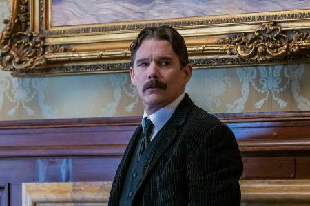 Ein großer Geist, der Zeit seines Lebens um Anerkennung ringen musste: Nikola Tesla (Ethan Hawke) Ein großer Geist, der Zeit seines Lebens um Anerkennung ringen musste: Nikola Tesla (Ethan Hawke)