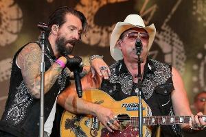 Konzertabsage in Düsseldorf: The BossHoss trauern und hoffen