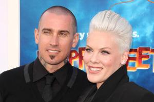 Pink: Liebevolle Genesungswünsche an Ehemann Carey Hart