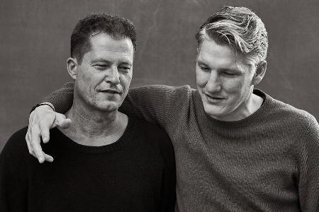 Til Schweiger (l.) hat Bastian Schweinsteigers Leben für eine Doku beleuchtet.