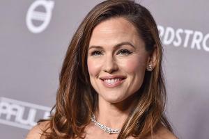 Jennifer Garner stellt legendäre Poolszene auf Instagram nach