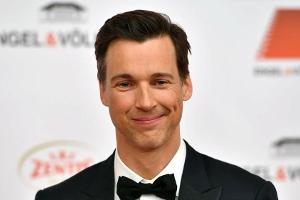 Verrücktes Tanzvideo: Florian David Fitz verwirrt seine Fans
