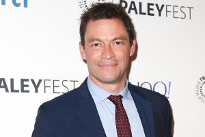 Dominic West: Harmonisches Weihnachtsfoto mit Ehefrau und Kindern