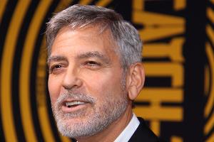 George Clooney: Trump könnte bald Gefängniskleidung tragen