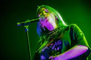 Billie Eilish sagt verschobene Tour endgültig ab