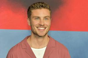Schauspieler Jannik Schümann zeigt erstmals sein Liebesglück
