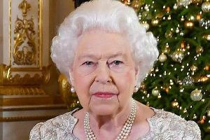 Queen Elizabeth II. überrascht in ihrer Weihnachtsansprache