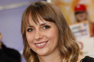 "Bauer sucht Frau"-Star Anna Heiser: Weihnachten mit nacktem Babybauch