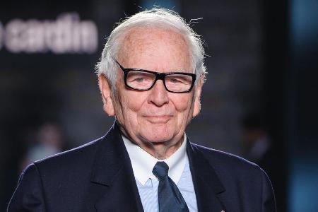 Pierre Cardin galt als einer der Erfinder der futuristischen Mode.