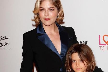 Arthur Saint Bleick darf seine Mutter, US-Star Selma Blair, auch auf öffentliche Veranstaltungen begleiten. Arthur Saint Bleick darf seine Mutter, US-Star Selma Blair, auch auf öffentliche Veranstaltungen begleiten.