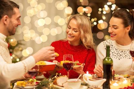 Fettiges Essen und Alkohol ist eine schlechte Kombination.