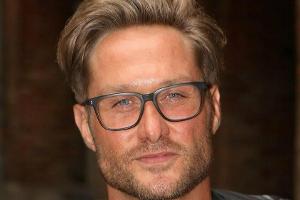 Nico Schwanz: Notoperation am Hals