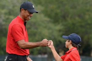 Tiger Woods und sein Sohn feiern erfolgreiche Golf-Premiere
