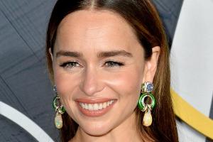 "Game of Thrones"-Star Emilia Clarke lädt zum virtuellen Dinner ein
