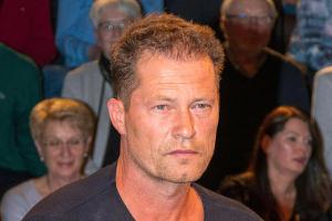 Til Schweiger isoliert sich mit seiner Freundin Sandra in Hamburg