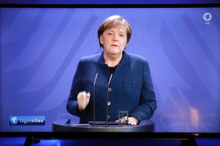 Bundeskanzlerin Angela Merkel bei ihrer Pressekonferenz am Sonntag.