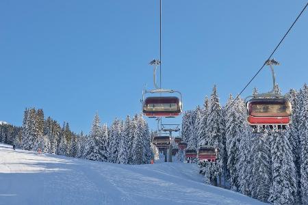 Der Coronavirus trifft nun auch Wintersportfreunde in Südtirol.