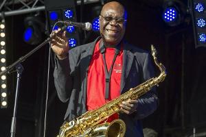 Jazz-Star Manu Dibango stirbt an den Folgen seiner Corona-Erkrankung