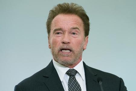 Arnold Schwarzenegger möchte das medizinische Personal in den USA unterstützen.