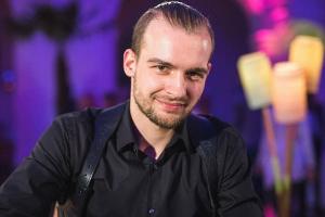 Eric Stehfest schrieb am Drehbuch für die Verfilmung seines Buches "9 Tage wach" mit.