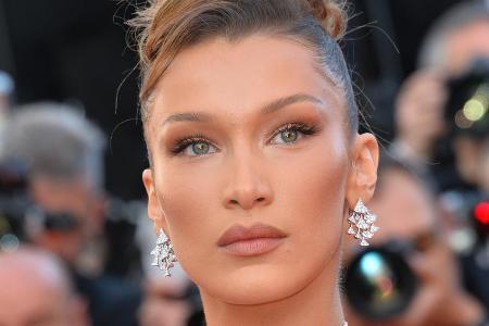 Bella Hadid bleibt aufgrund der Coronavirus-Pandemie zu Hause.