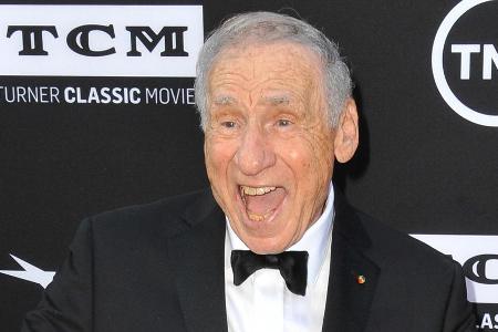 Mel Brooks will die Öffentlichkeit vor Corona warnen