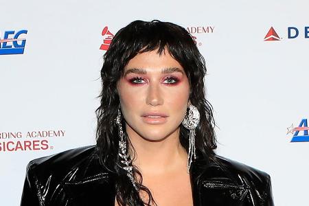 Sängerin Kesha (Foto) hat ihrer Mutter viel zu verdanken Sängerin Kesha (Foto) hat ihrer Mutter viel zu verdanken