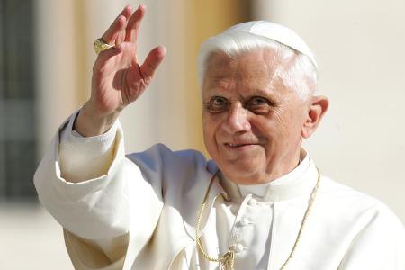 Papst Benedikt XVI. bei einem Besuch im Schloss Bellevue in Berlin 2012.