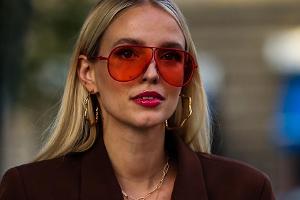Darum sollten Sie nach Sonnenuntergang eine orange Brille tragen