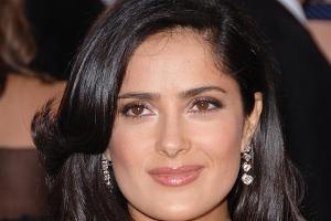 Affe griff Salma Hayek an: "Ich war wirklich schwer verletzt"