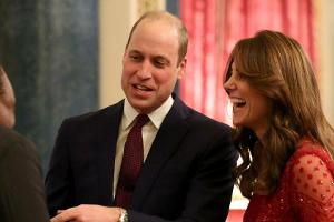Prinz William und Herzogin Kate: Strahlender Solo-Empfang