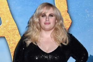 Rebel Wilson präsentiert ihren Gewichtsverlust