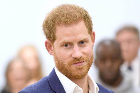 Prinz Harry will mit seinen Freunden in Großbritannien in Kontakt bleiben.